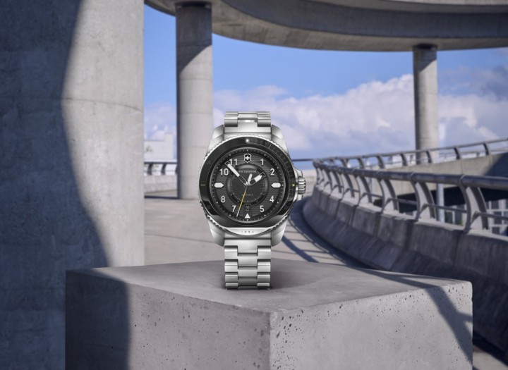 Obrázok z Victorinox Journey 1884 Automatic