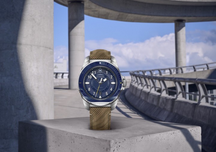 Obrázok z Victorinox Journey 1884 Automatic