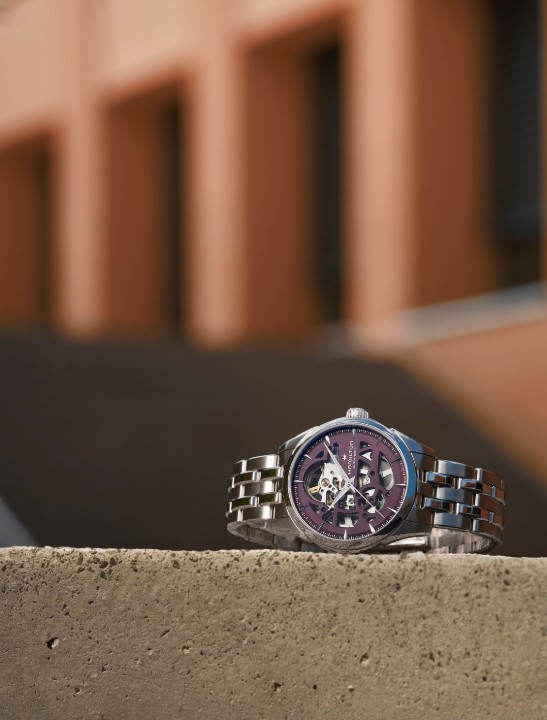 Obrázok z Hamilton Jazzmaster Skeleton