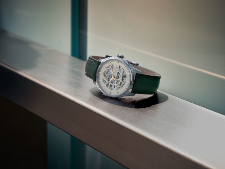 Obrázok z Hamilton Jazzmaster Skeleton