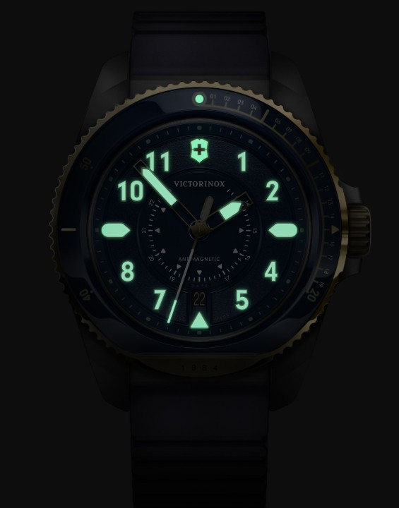 Obrázok z Victorinox Journey 1884 Quartz