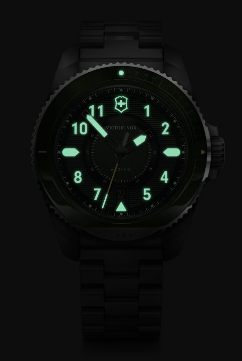 Obrázok z Victorinox Journey 1884 Automatic