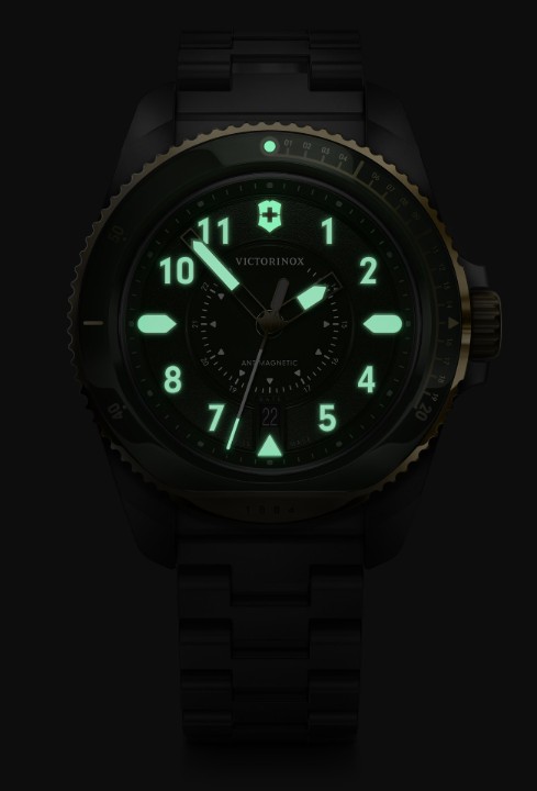 Obrázok z Victorinox Journey 1884 Quartz