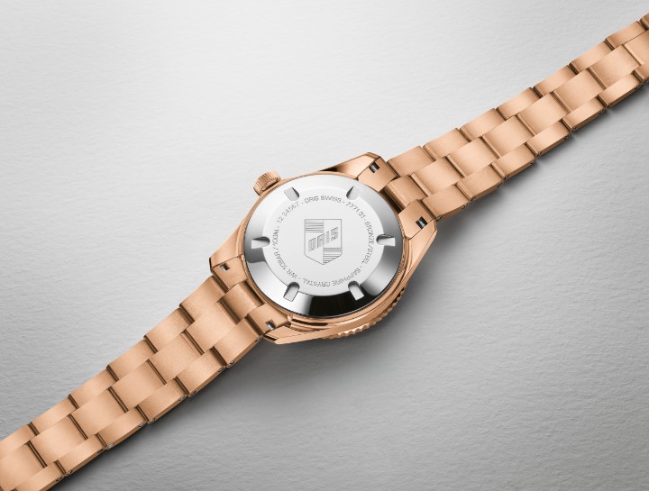 Obrázok z Oris Divers Sixty-Five Sepia