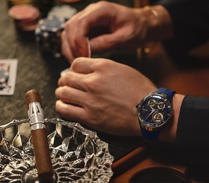 Obrázok z Bulova Accutron DNA Casino Limited Edition