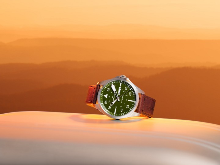 Obrázok z Hamilton Khaki Aviation Pilot Day Date