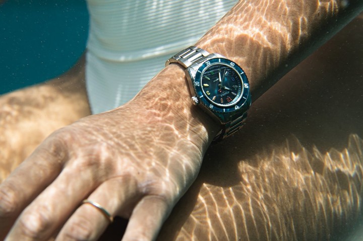 Obrázok z Alpina Alpiner Comtesse Sport Quartz Rainbow Limited Edition