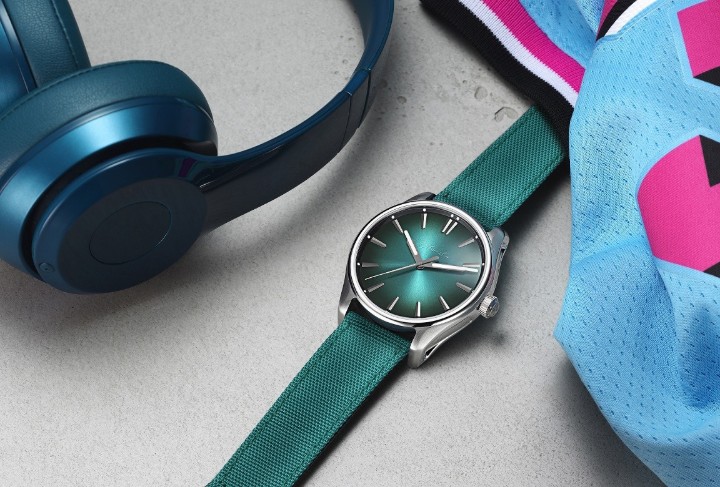 Obrázok z H. Moser & Cie Pioneer Centre Seconds Mega Cool