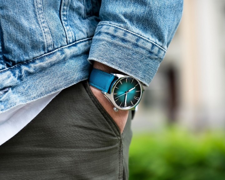 Obrázok z H. Moser & Cie Pioneer Centre Seconds Mega Cool