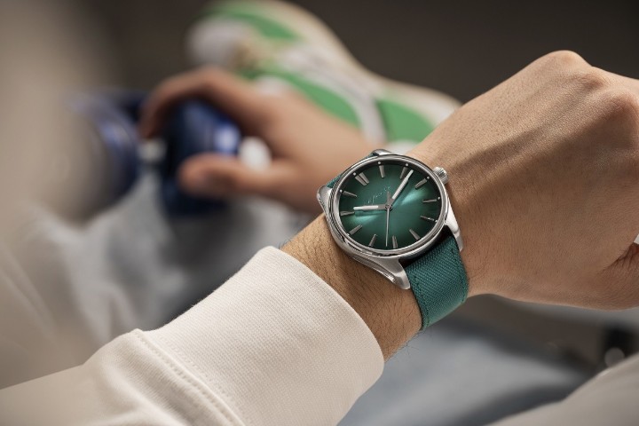 Obrázok z H. Moser & Cie Pioneer Centre Seconds Mega Cool