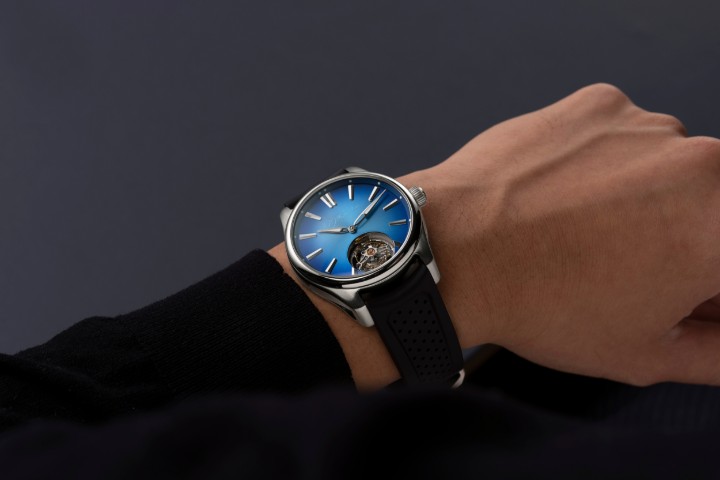 Obrázok z H. Moser & Cie Pioneer Tourbillon Arctic Blue