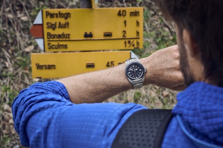 Obrázok z Victorinox Journey 1884 Quartz