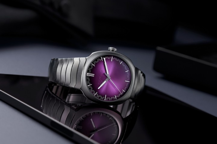 Obrázok z H. Moser & Cie Streamliner Centre Seconds Purple Haze