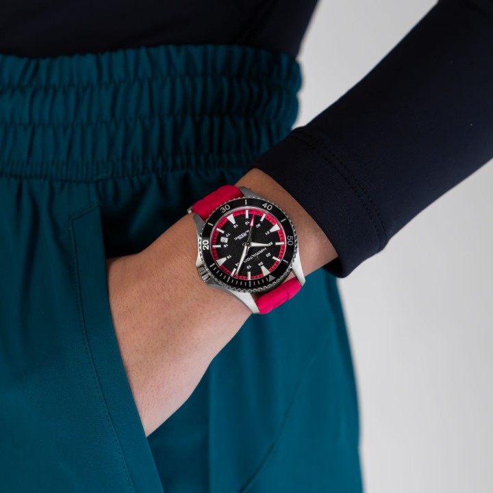 Obrázok z Hamilton Khaki Navy Scuba Auto