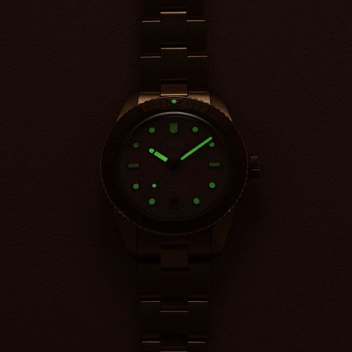 Obrázok z Oris Divers Sixty-Five ‘Cotton Candy’