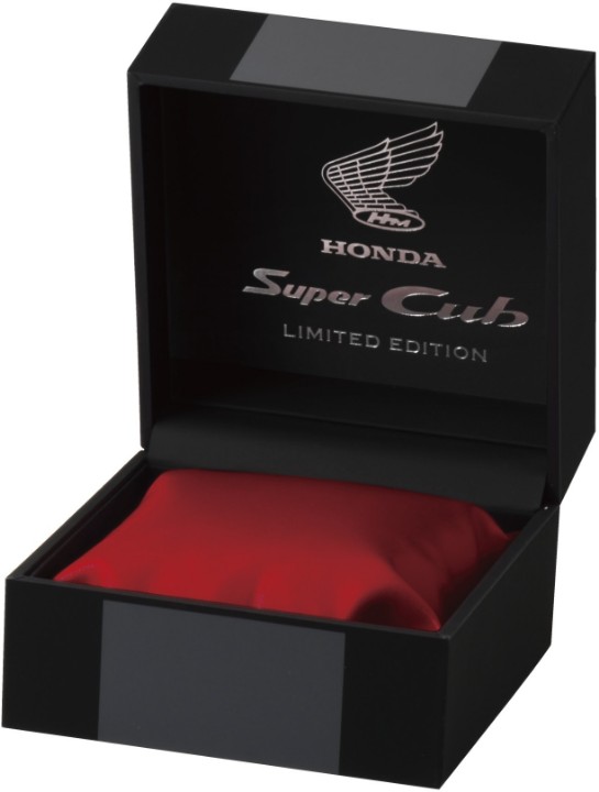 Obrázok z Seiko 5 Sports SKX Sense Style Super Cub Limited Edition