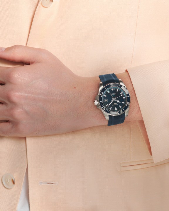 Obrázok z Longines Hydroconquest GMT