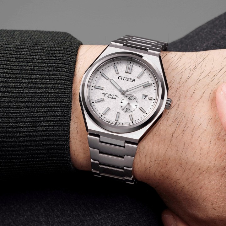 Obrázok z Citizen Super Titanium Small Seconds