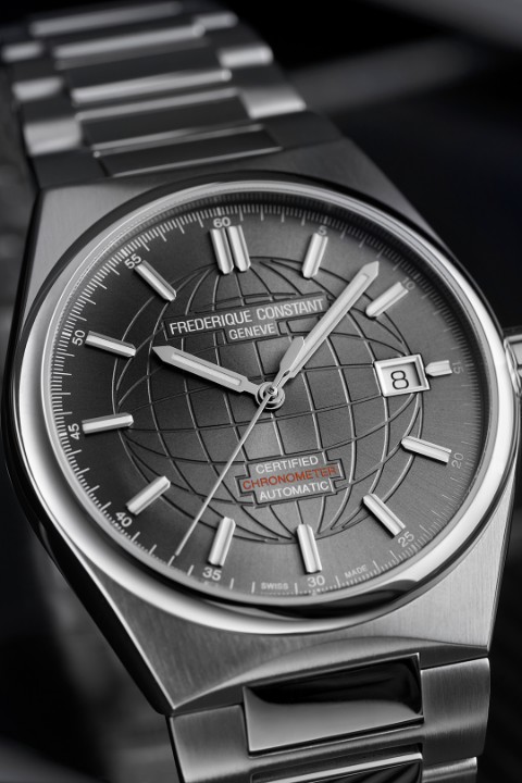 Obrázok z Frederique Constant Highlife Automatic COSC