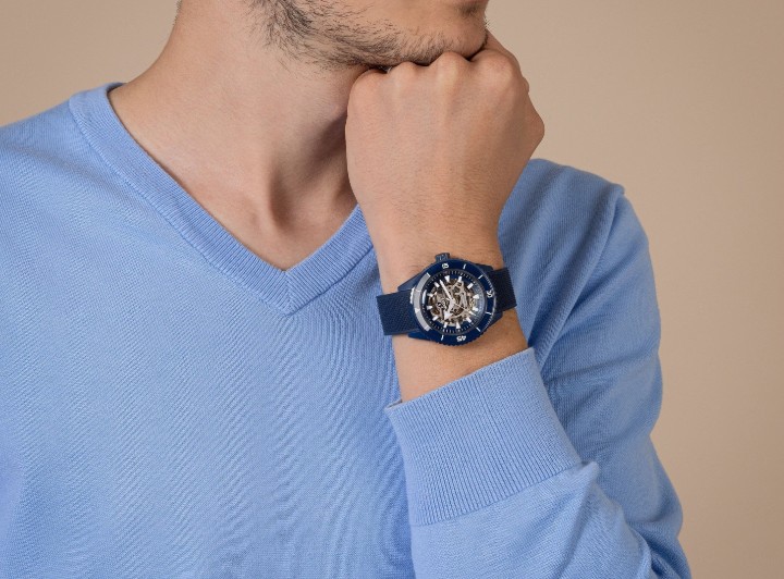 Obrázok z Rado Captain Cook High-Tech Ceramic Skeleton