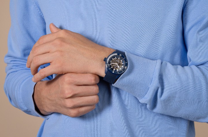 Obrázok z Rado Captain Cook High-Tech Ceramic Skeleton