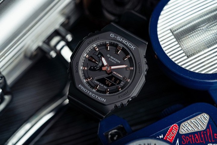 Obrázok z Casio G-Shock Mini Carbon Core Guard
