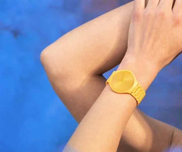 Obrázok z Rado True Thinline Les Couleurs™ Sunshine Yellow