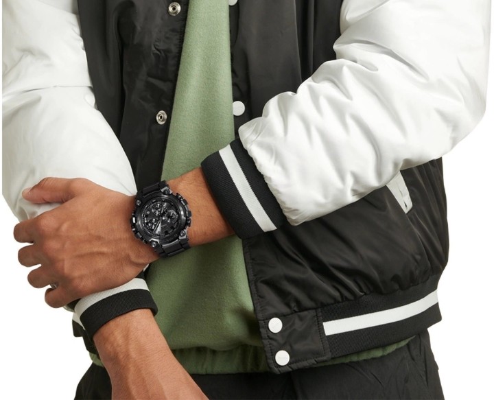 Obrázok z Casio G-Shock MT-G Carbon Core Guard