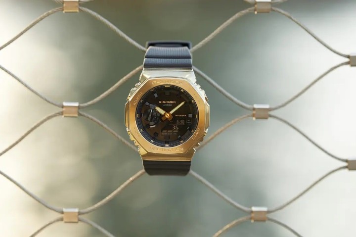 Obrázok z Casio G-Shock G-Steel Black x Gold Series