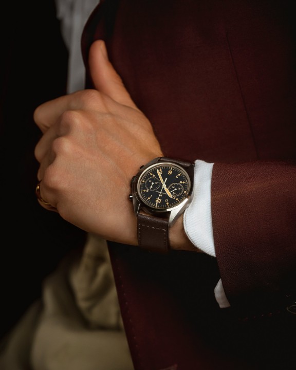 Obrázok z Hamilton Khaki Aviation Pioneer Mechanical Chrono