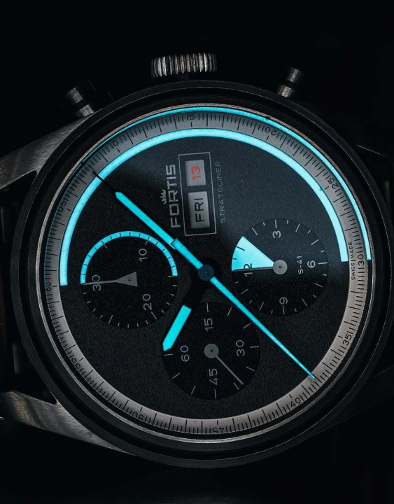 Obrázok z Fortis Stratoliner S-41 Cosmic Gray