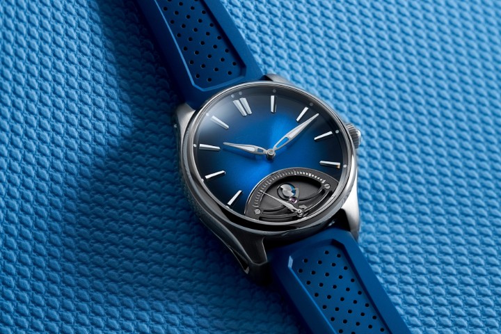 Obrázok z H. Moser & Cie Pioneer Retrograde Seconds Midnight Blue