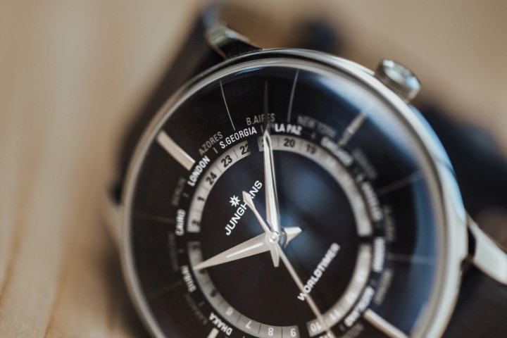 Obrázok z Junghans Meister Worldtimer