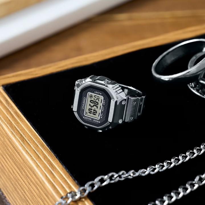 Obrázok z Casio 50th Anniversary Ring Watch