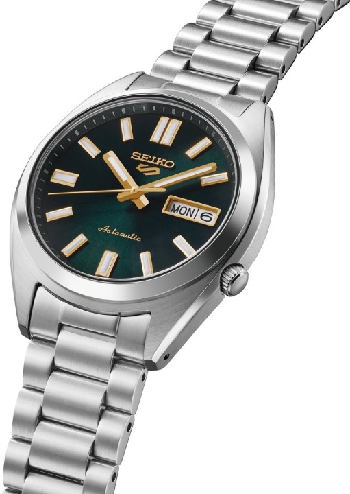 Obrázok z Seiko 5 Sports SNXS ‘Green Tie’