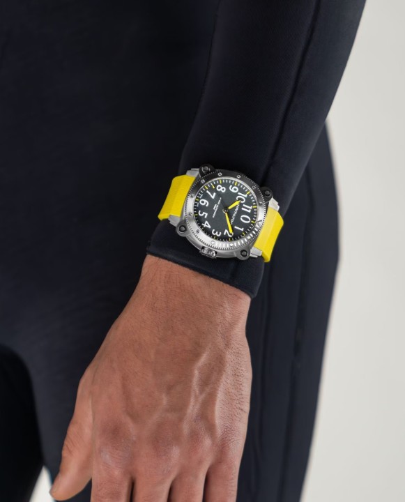 Obrázok z Hamilton Khaki Navy BeLOWZERO Auto Titanium