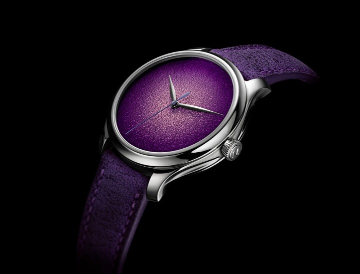Obrázok z H. Moser & Cie Endeavour Centre Seconds Concept Purple Enamel