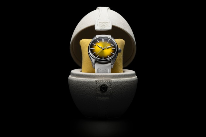 Obrázok z H. Moser & Cie Pioneer Centre Seconds Sunny-Side Up