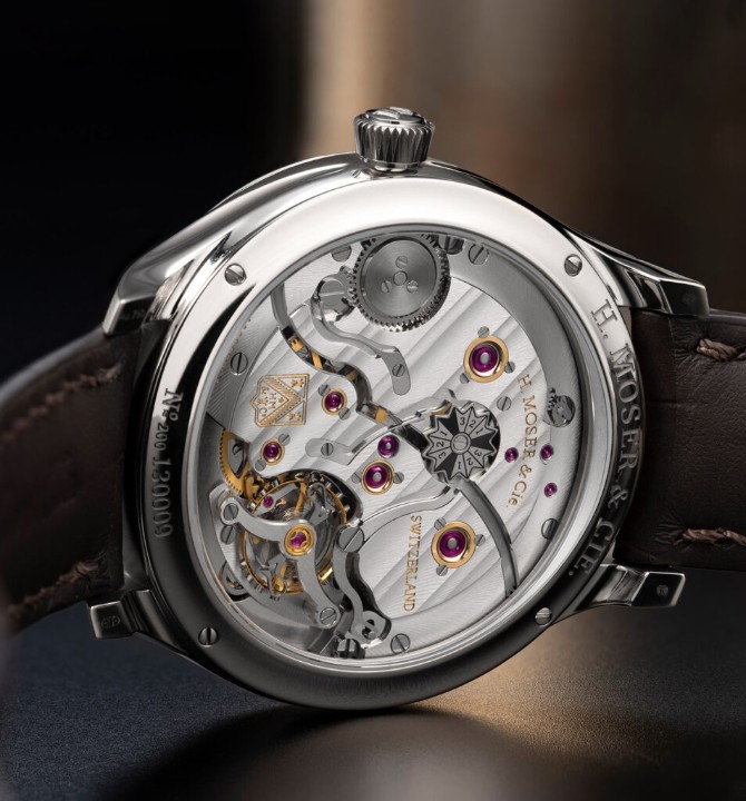 Obrázok z H. Moser & Cie Endeavour Perpetual Calendar Smoked Salmon