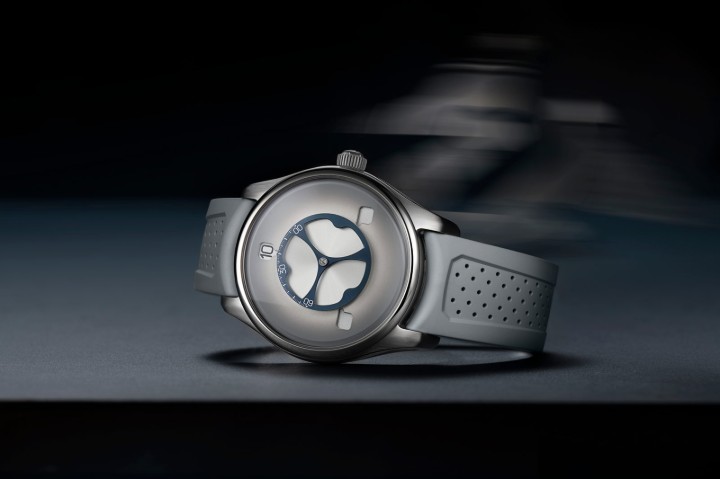 Obrázok z H. Moser & Cie Pioneer Flying Hours White Fumé