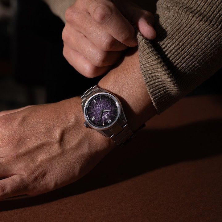Obrázok z Grand Seiko Evolution 9 Spring Drive U.F.A. 'Violet Dawn' Limited Edition