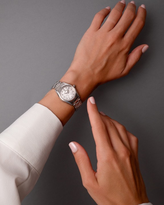 Obrázok z Grand Seiko Heritage Quartz "Hana-Ikada"