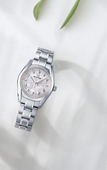 Obrázok z Grand Seiko Heritage Quartz "Hana-Ikada"