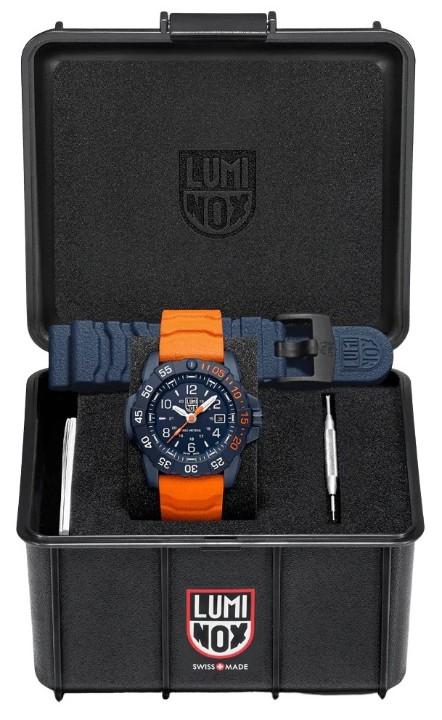 Obrázok z Luminox Navy SEAL Foundation 3250 Back to the Blue Series