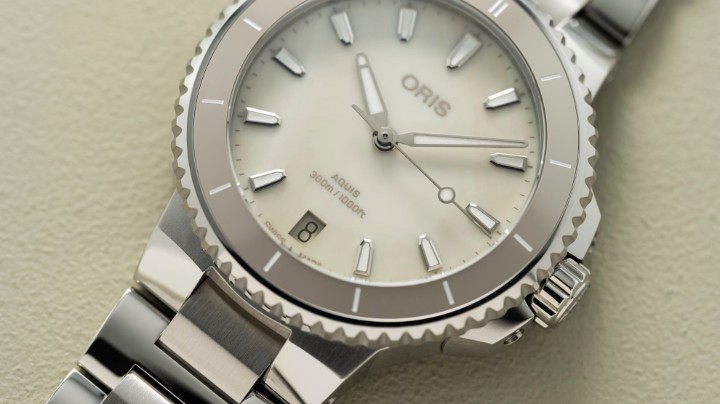 Obrázok z Oris Aquis Date