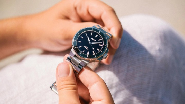 Obrázok z Oris Aquis Date Diamonds