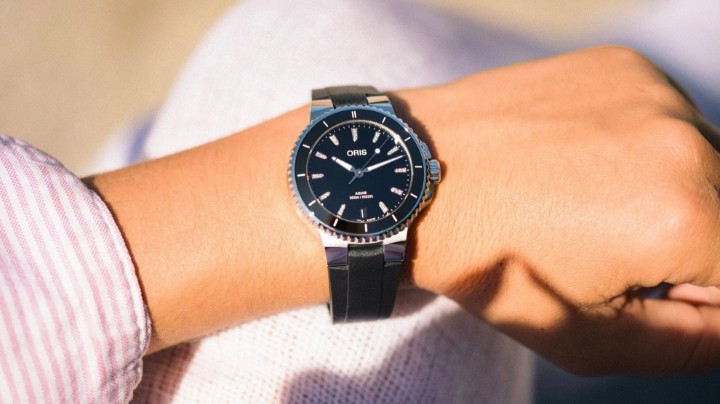 Obrázok z Oris Aquis Date Diamonds