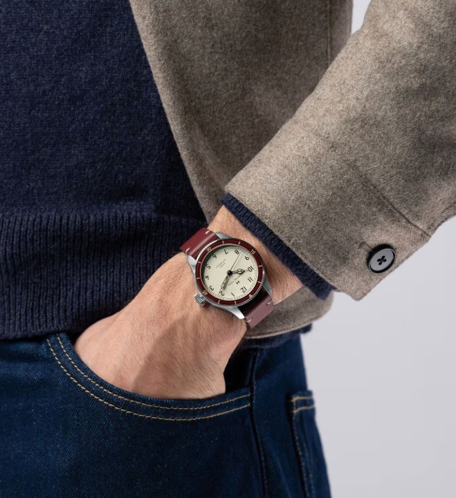 Obrázok z Hamilton Khaki Aviation Pilot Pioneer Auto