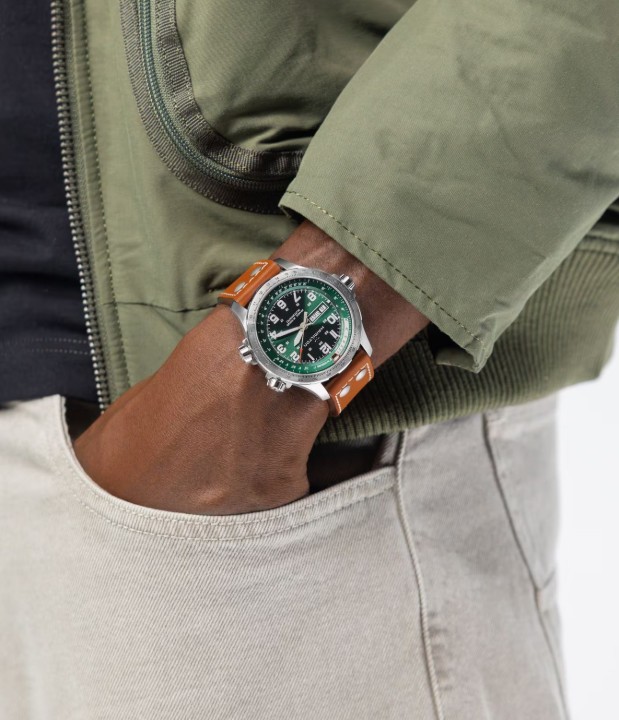 Obrázok z Hamilton Khaki Aviation X-Wind