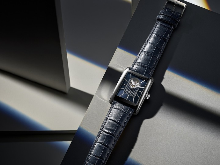 Obrázok z Frederique Constant Classics Carrée Heart Beat Automatic